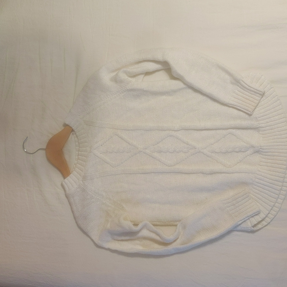 Junior's Small White Sweater